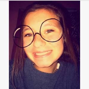 Meet your Posher, Brooke